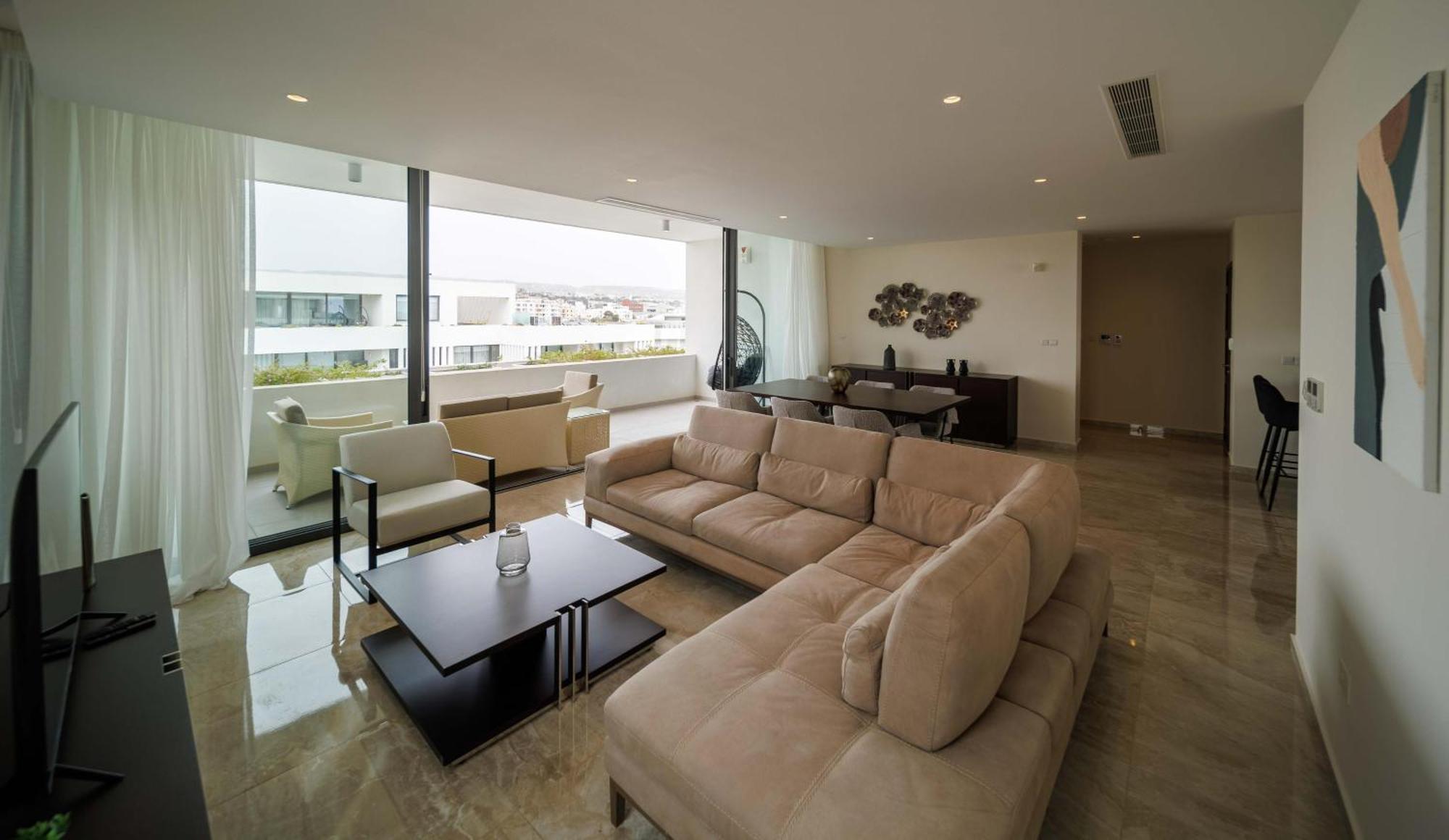 Downtown Park Hotel de apartamente Paphos